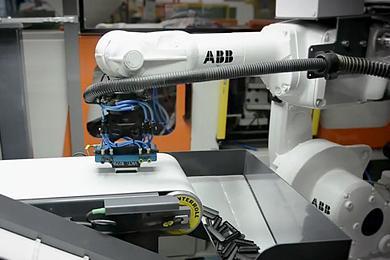 ABB_Plastics_Robots.jpg#asset:703