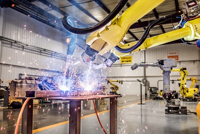 Steel welding robots